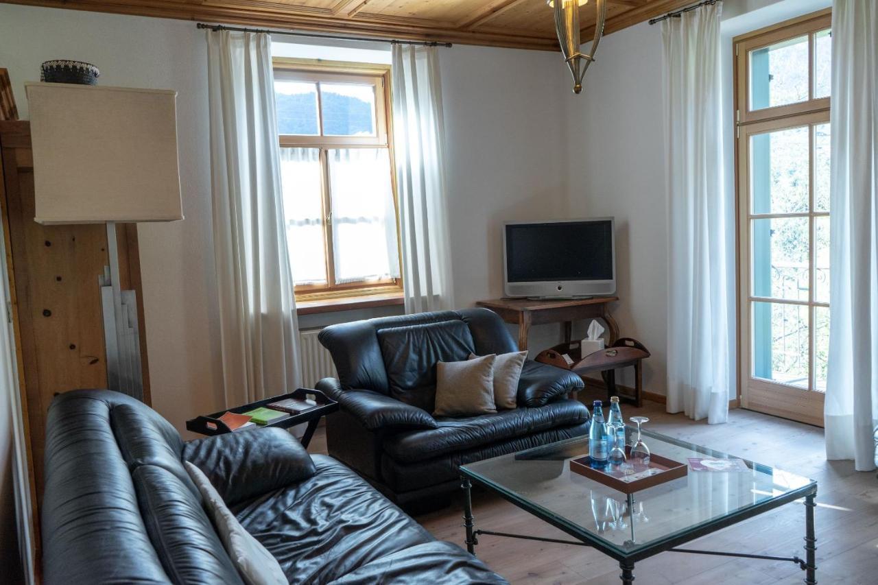 Schlosswirt Forst Lagundo Esterno foto
