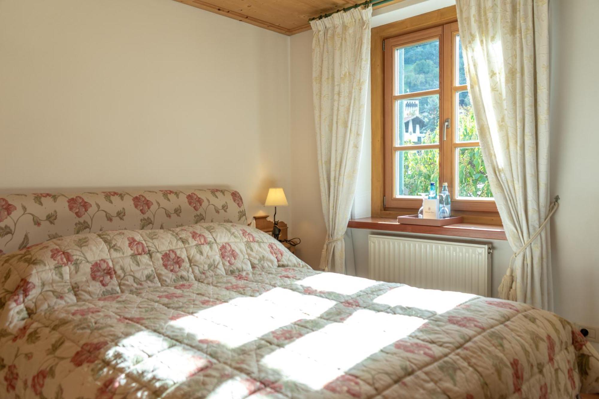 Schlosswirt Forst Lagundo Esterno foto