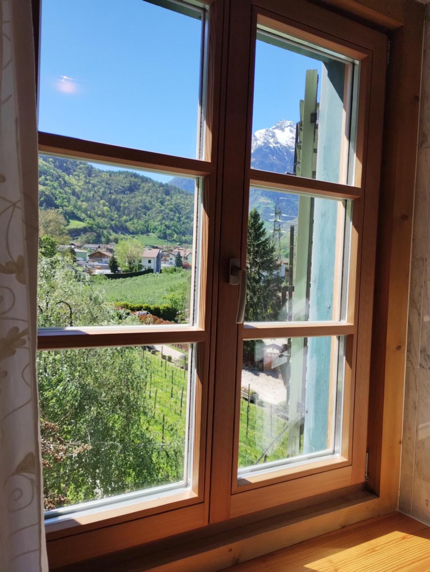 Schlosswirt Forst Lagundo Esterno foto