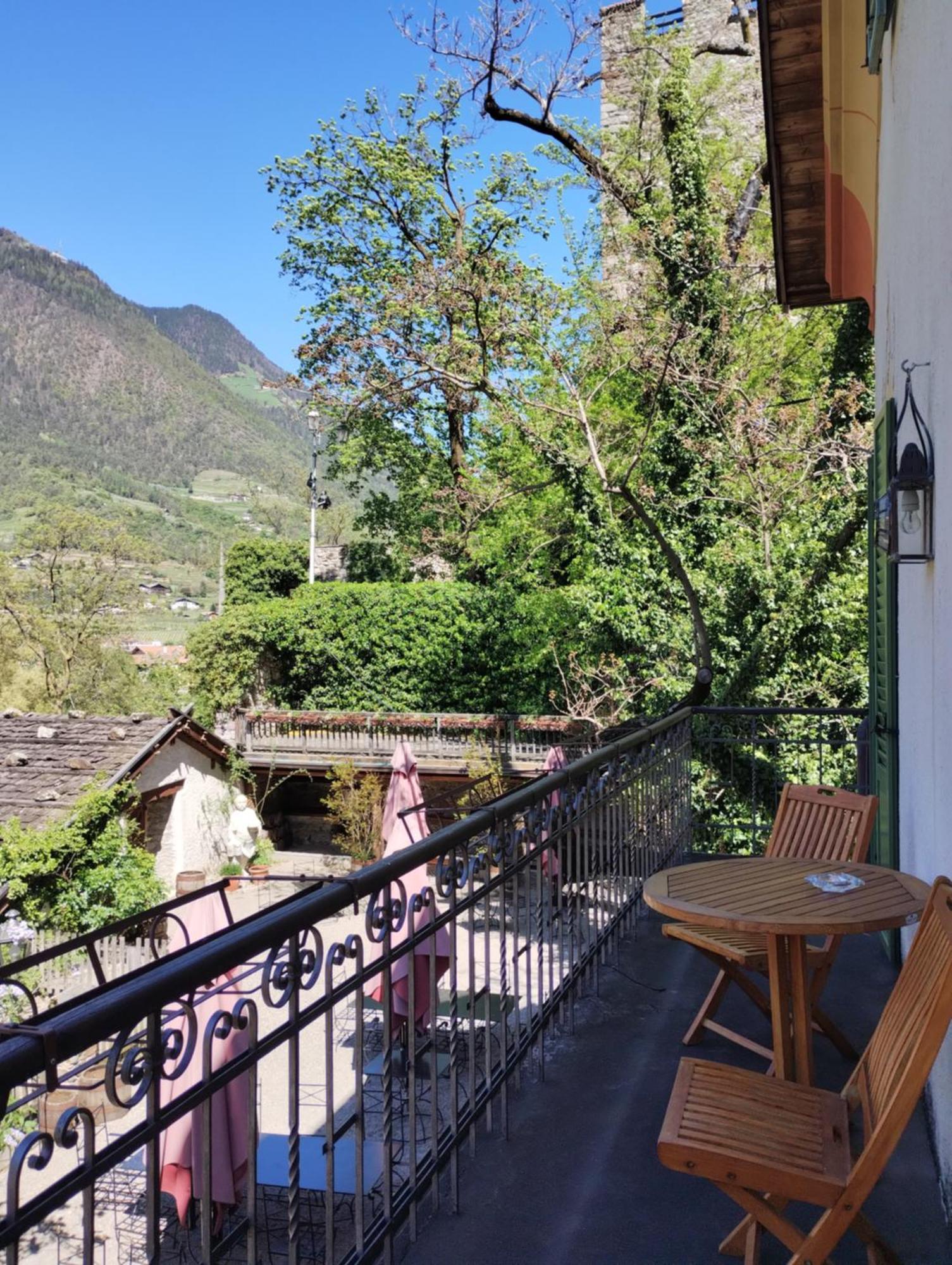 Schlosswirt Forst Lagundo Esterno foto
