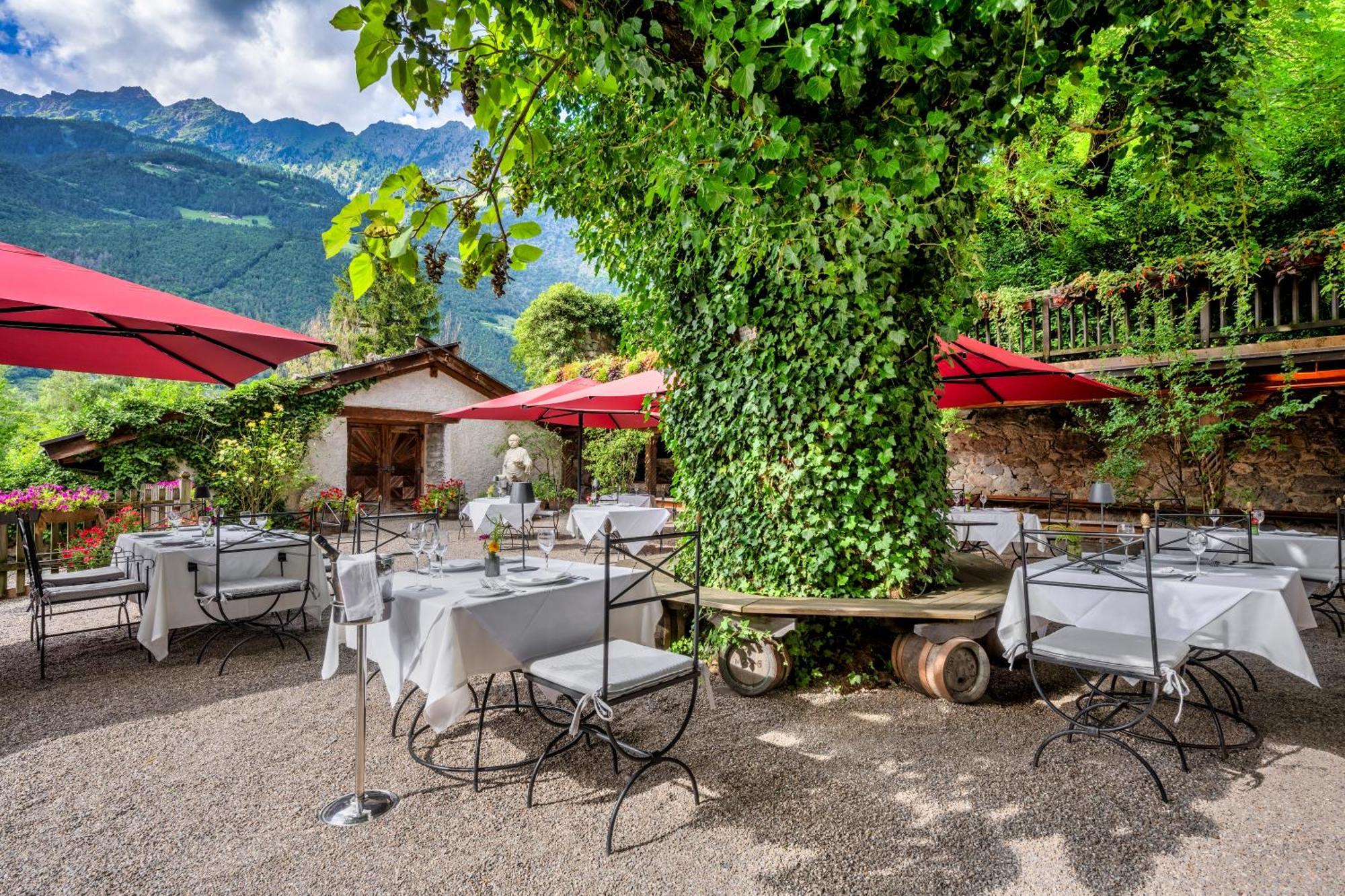 Schlosswirt Forst Lagundo Esterno foto